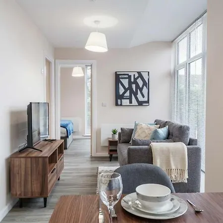 Bright 1 Bed Apartment Manchester - Sleeps 2-3